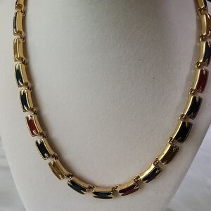 Elegant Gold and Multicolor Necklace